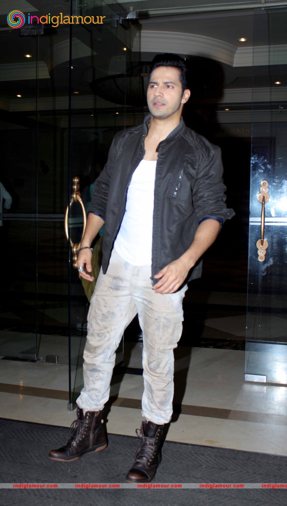 Varun Dhawan Actor hd photo