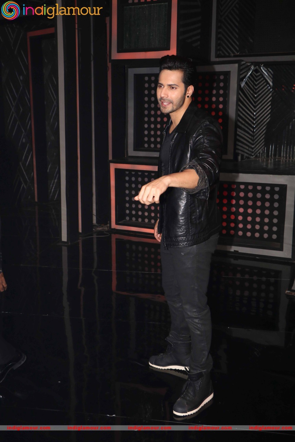 Varun Dhawan Actor hd photo