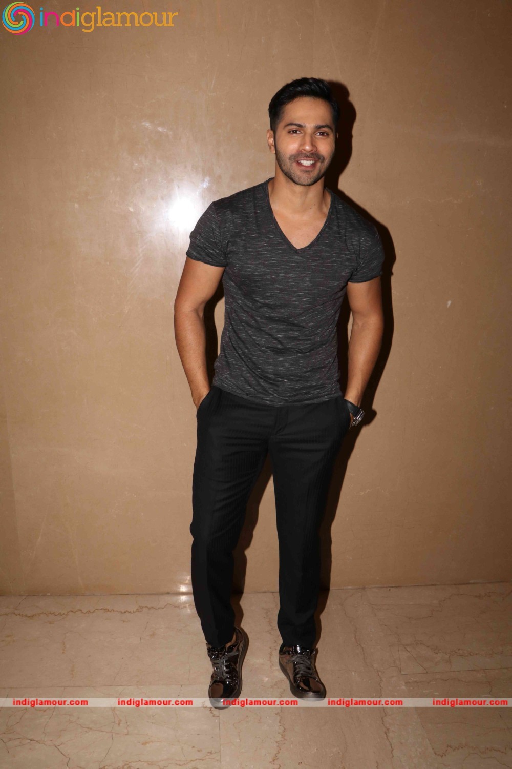 Varun Dhawan Actor hd photo
