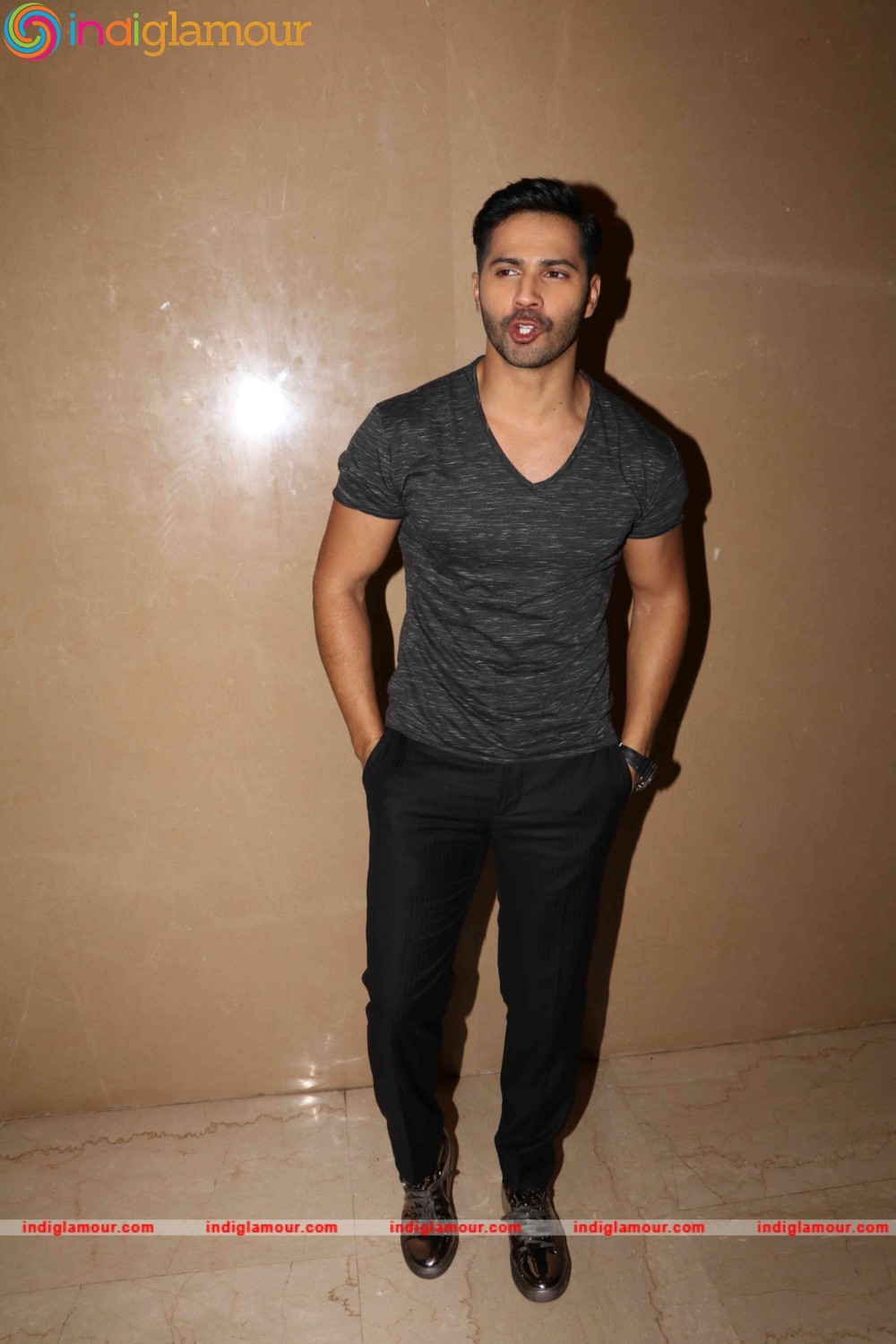 Varun Dhawan Actor hd photo