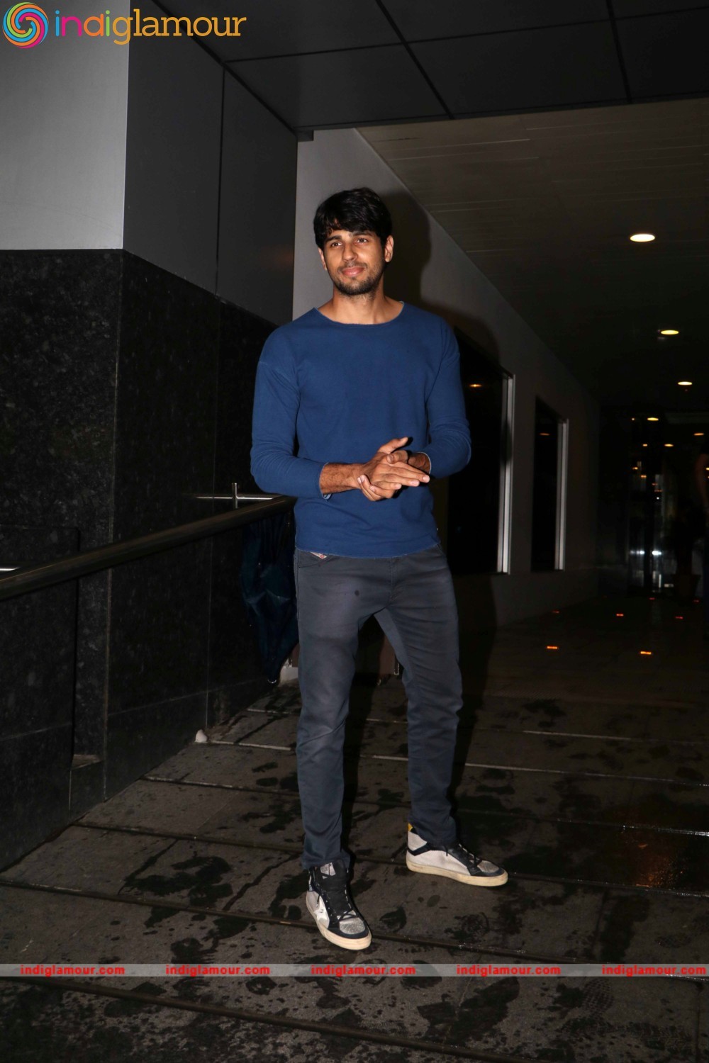 Sidharth Malhotra Actor hd photo
