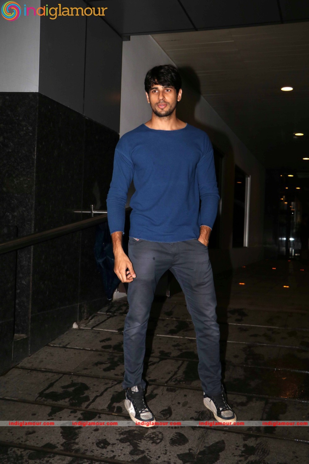 Sidharth Malhotra Actor hd photo