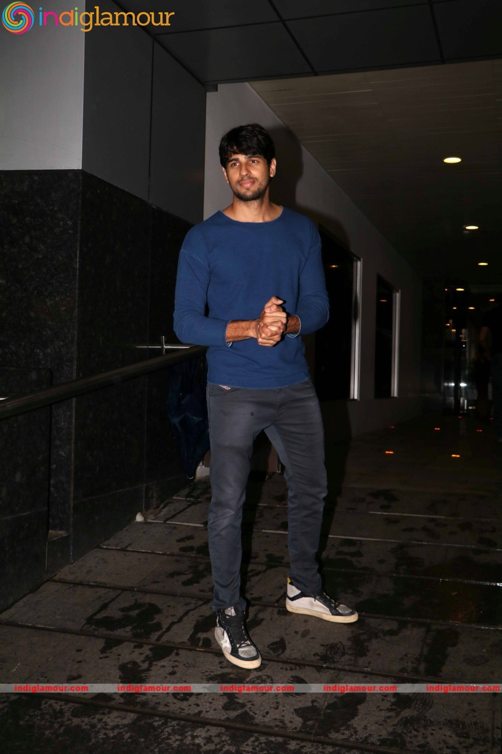 Sidharth Malhotra Actor hd photo