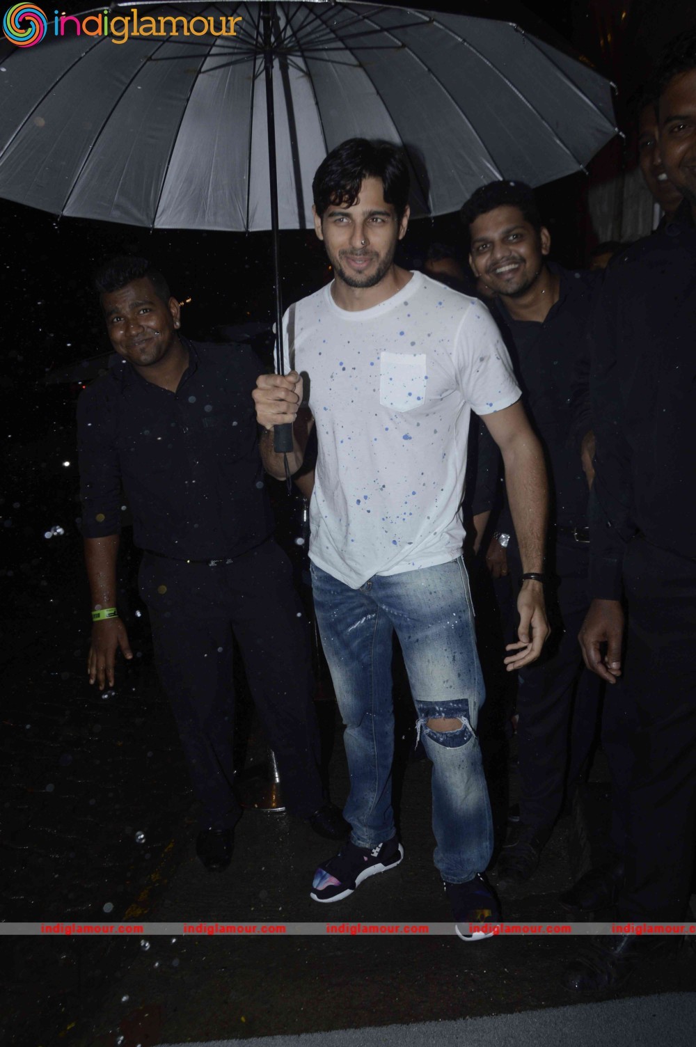 Sidharth Malhotra Actor hd photo
