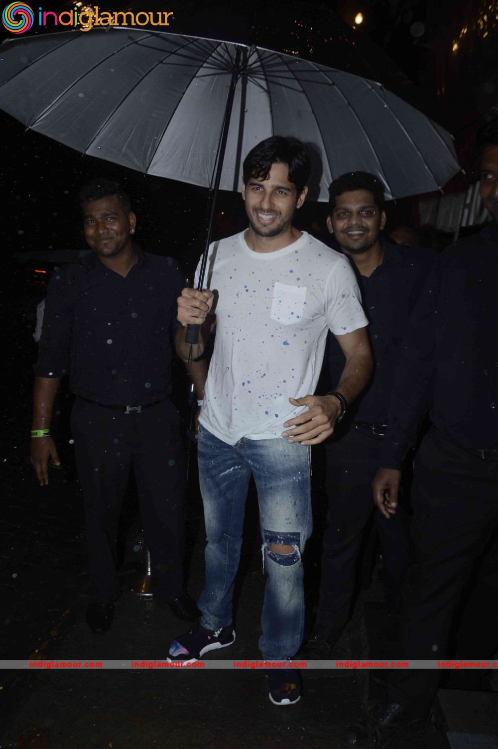 Sidharth Malhotra Actor hd photo