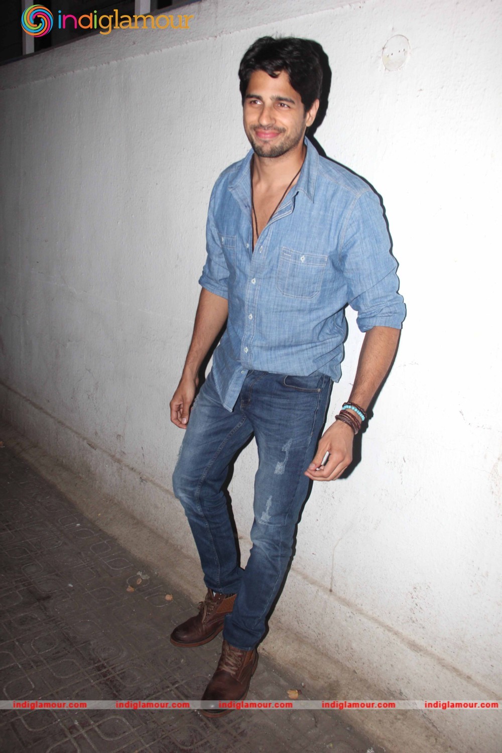 Sidharth Malhotra Actor hd photo