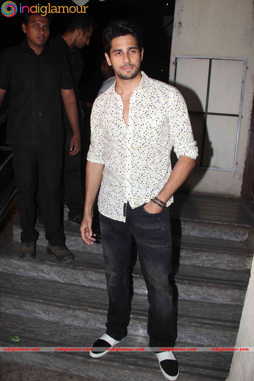 Sidharth Malhotra Actor hd photo