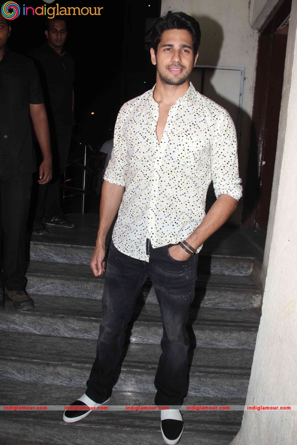 Sidharth Malhotra Actor hd photo
