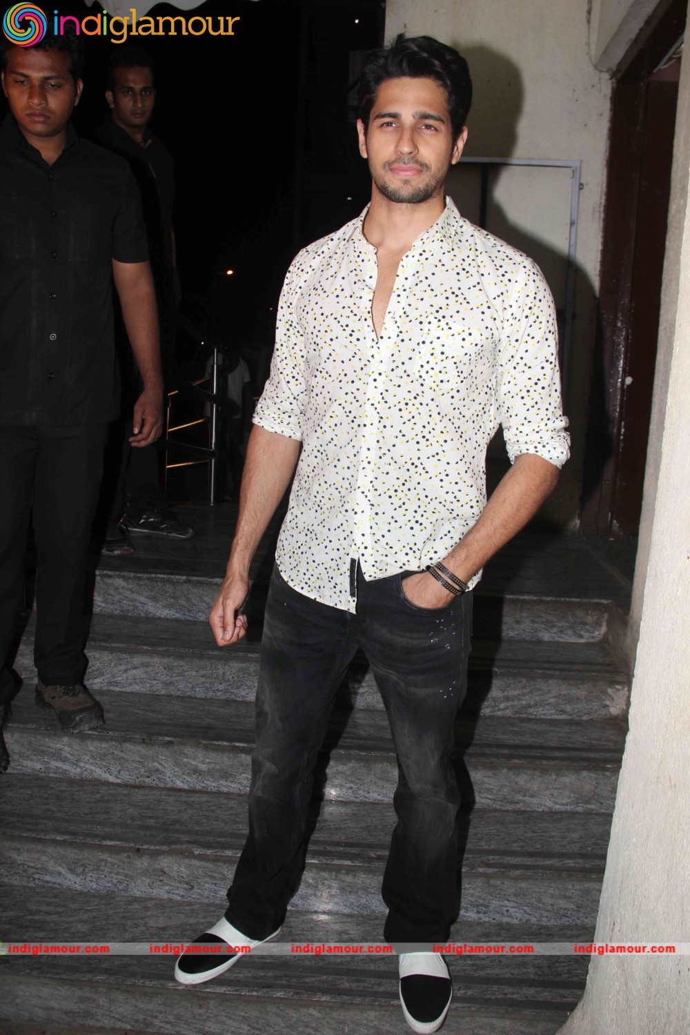 Sidharth Malhotra Actor hd photo