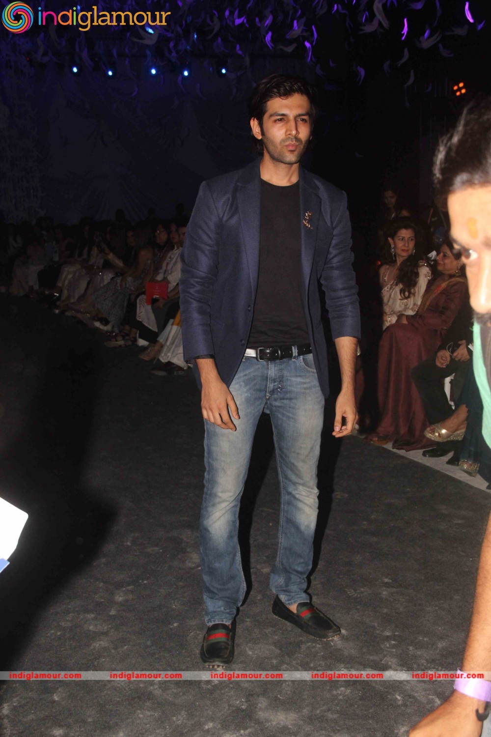Kartik Aaryan Actor hd photo