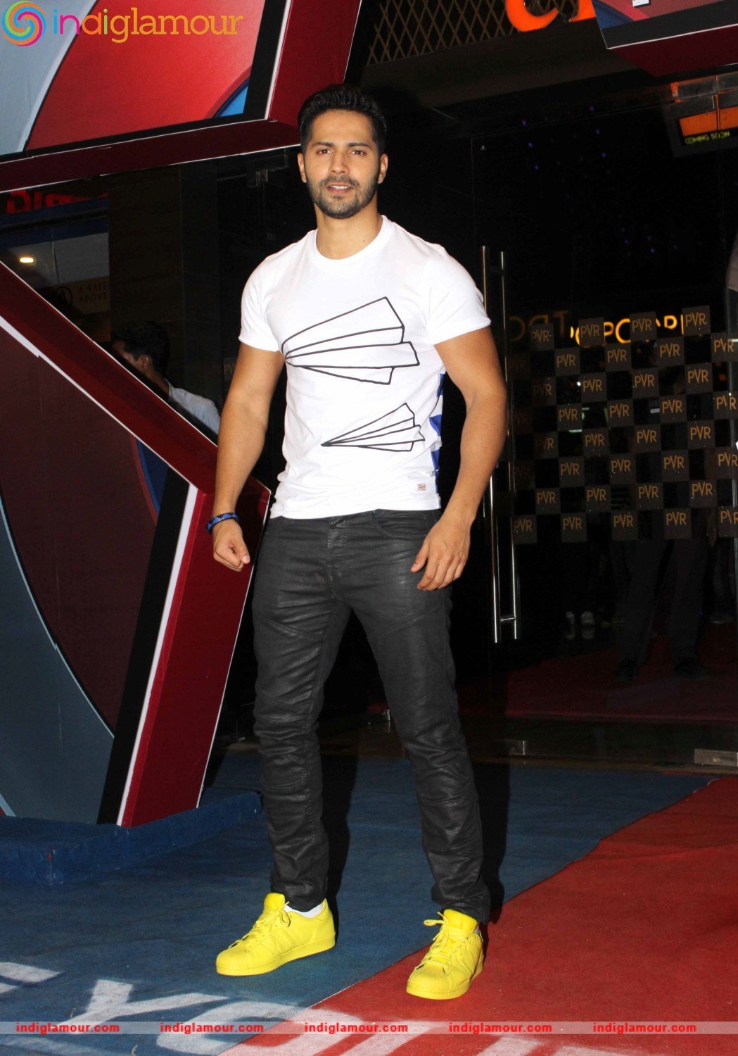Varun Dhawan Actor hd photo