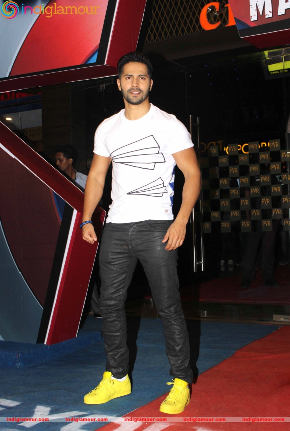 Varun Dhawan Actor hd photo