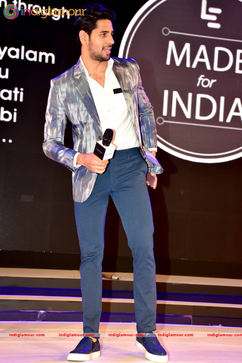 Sidharth Malhotra Actor hd photo