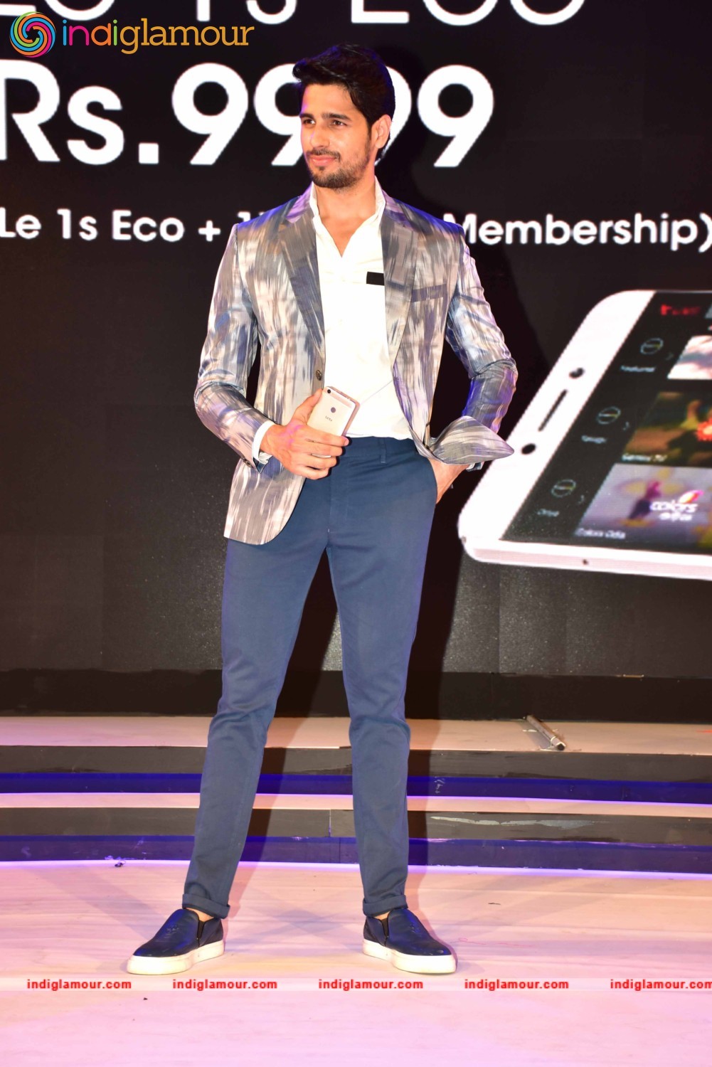 Sidharth Malhotra Actor hd photo