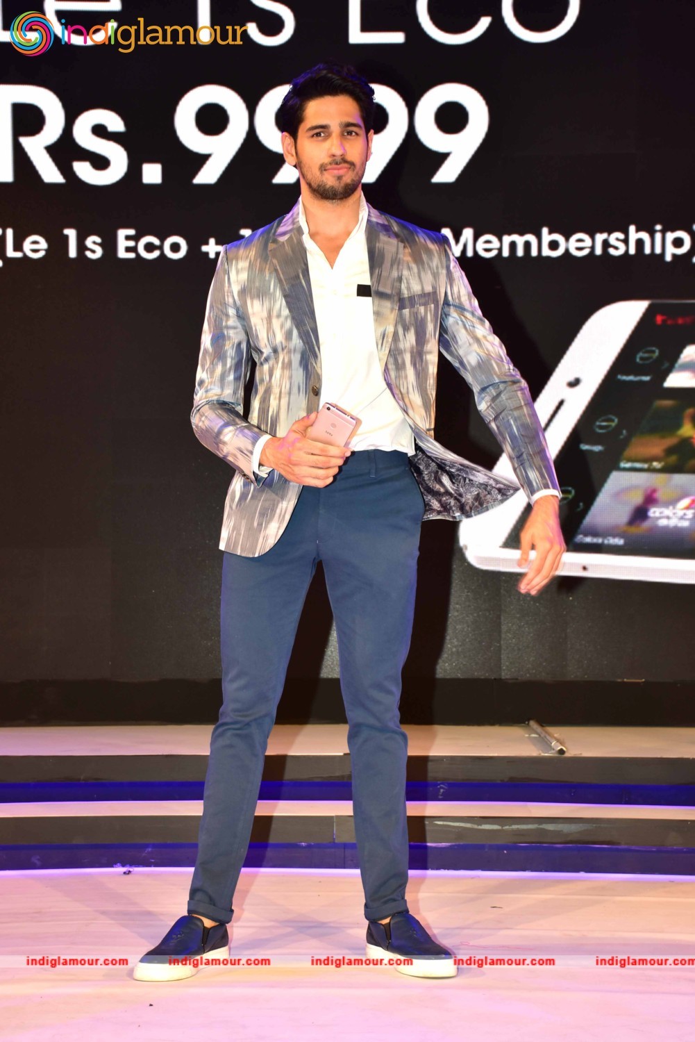 Sidharth Malhotra Actor hd photo