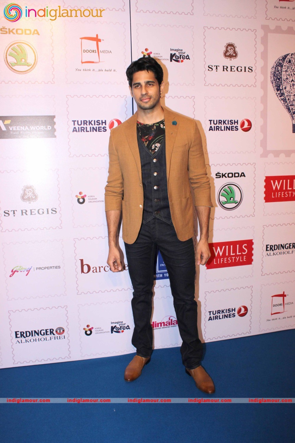 Sidharth Malhotra Actor hd photo