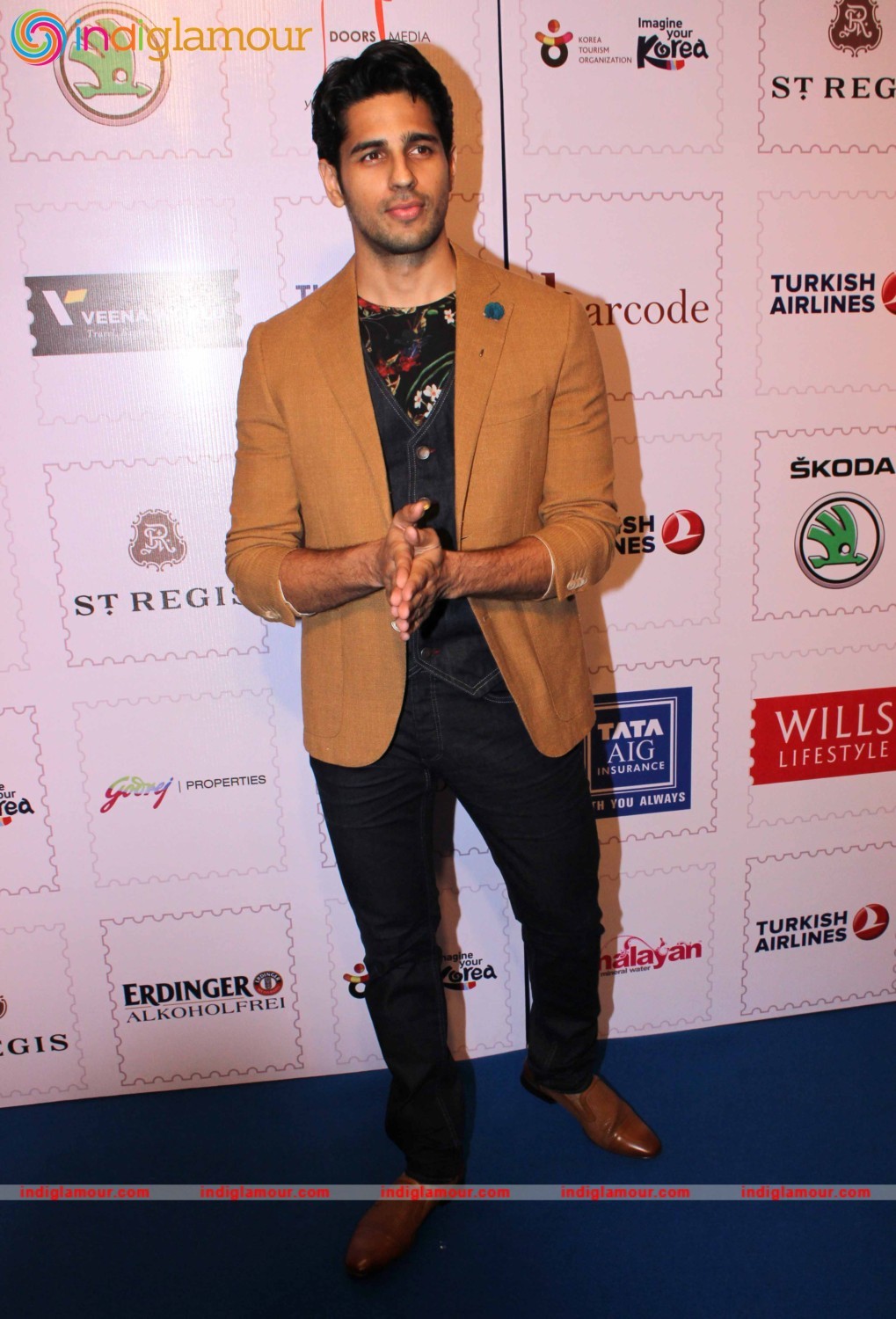 Sidharth Malhotra Actor hd photo