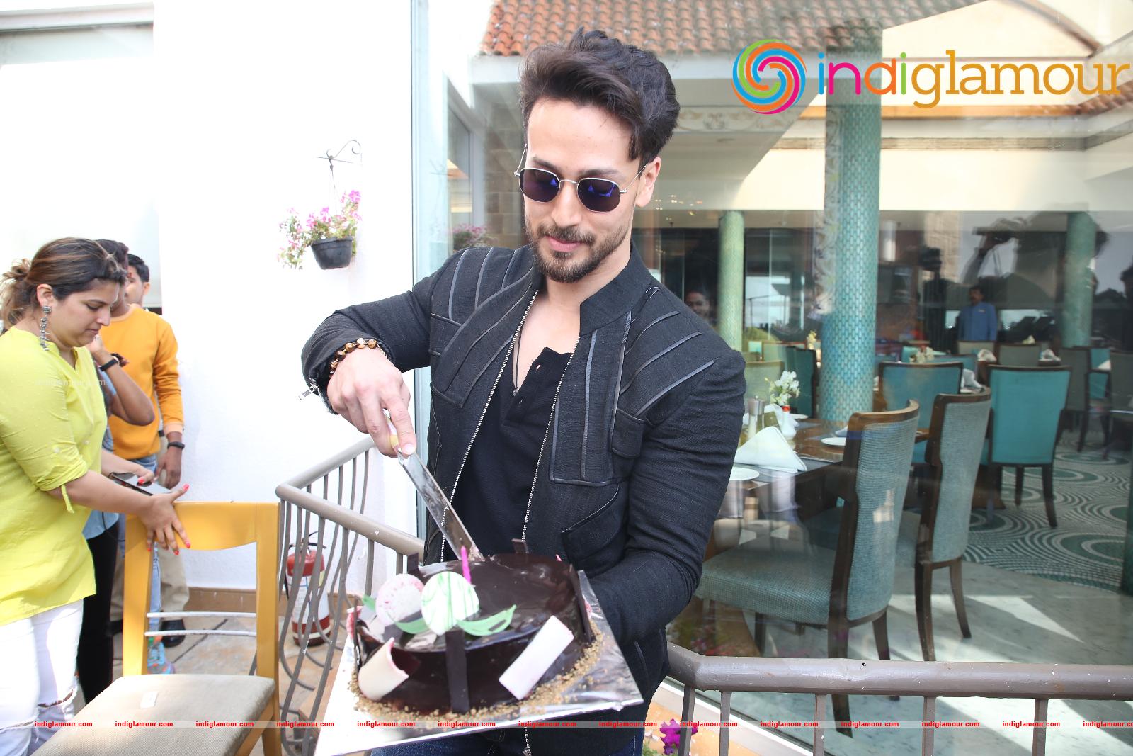 Tiger Shroff Actor hd photo