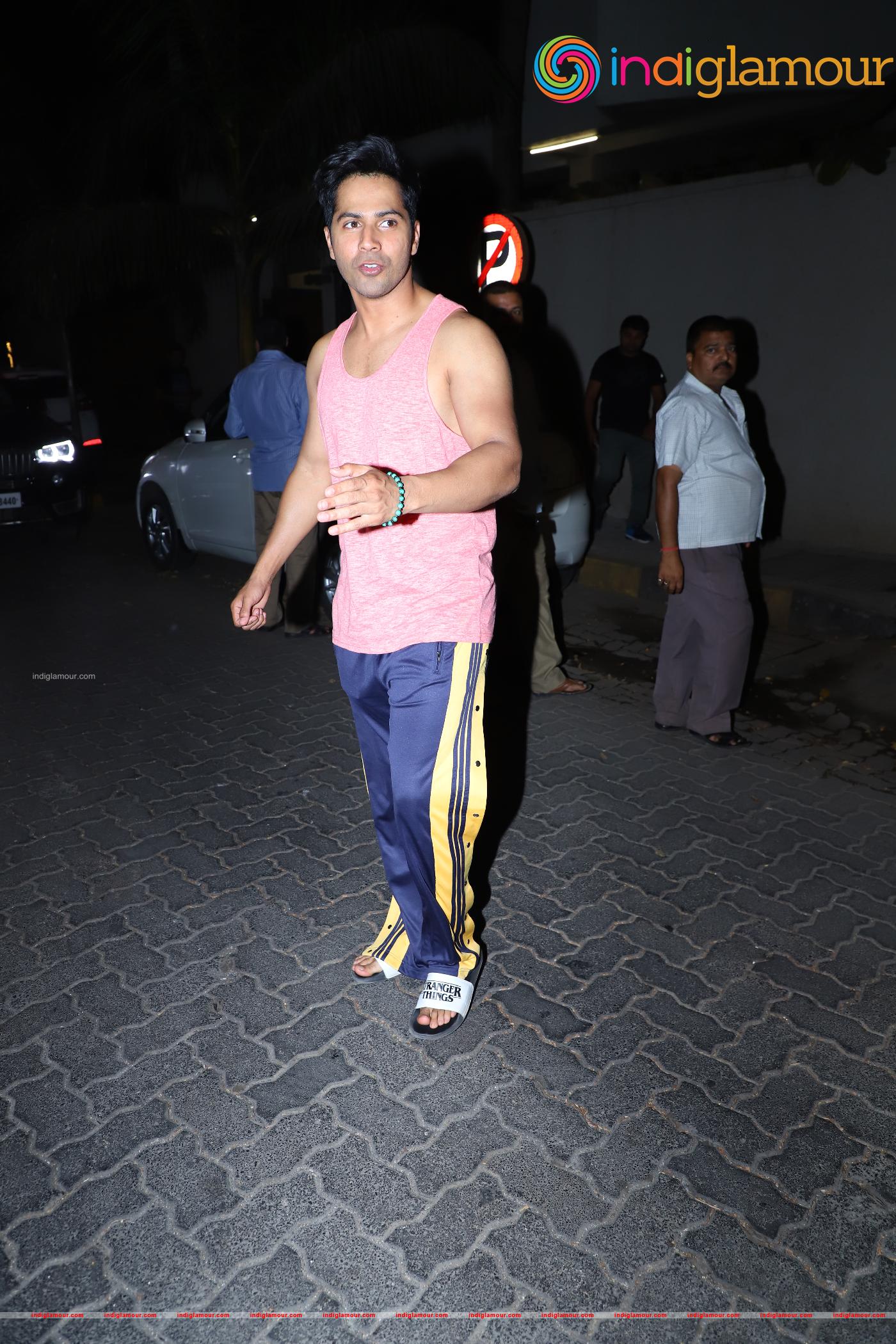 Varun Dhawan Actor hd photo