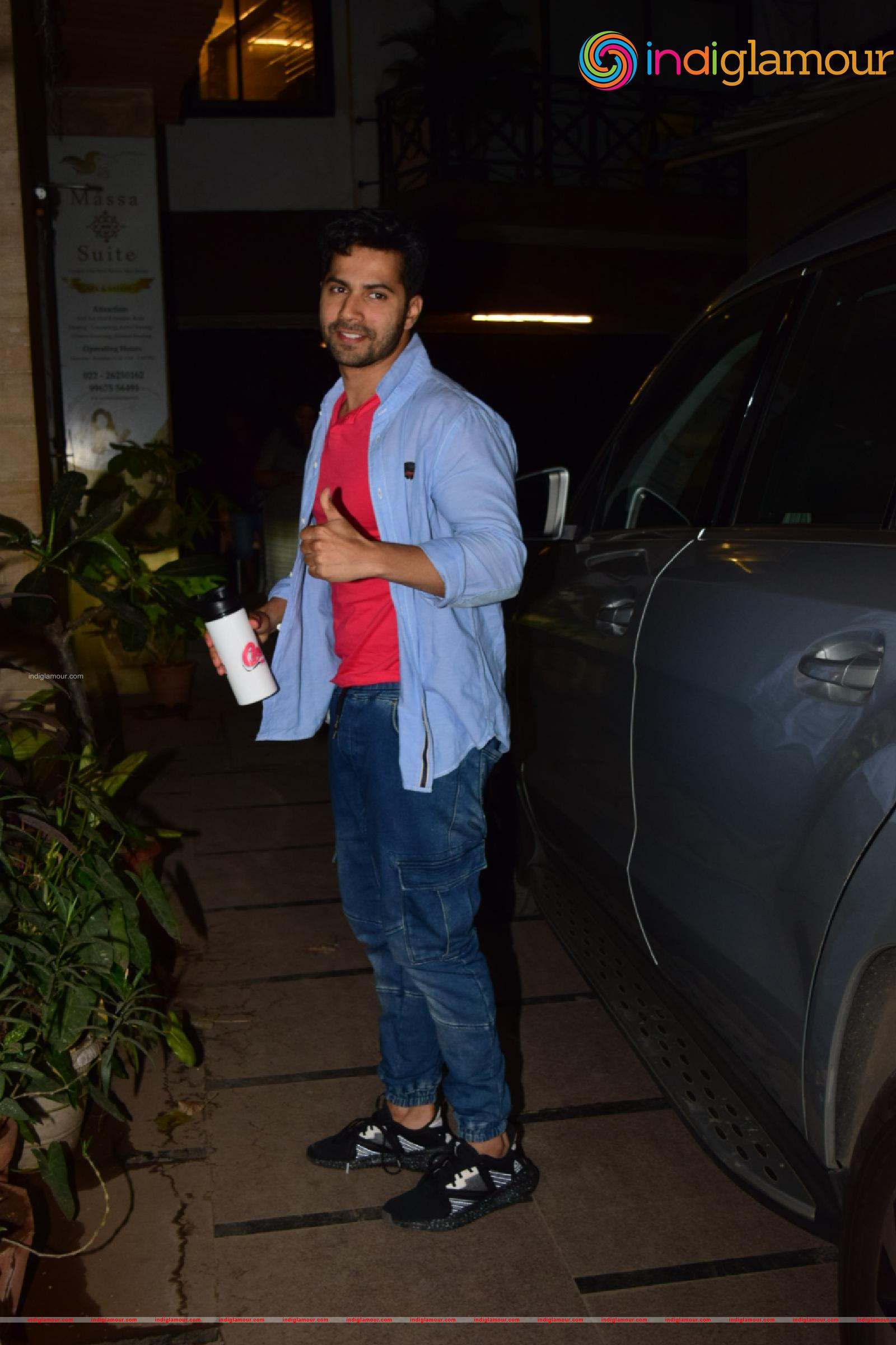 Varun Dhawan Actor hd photo