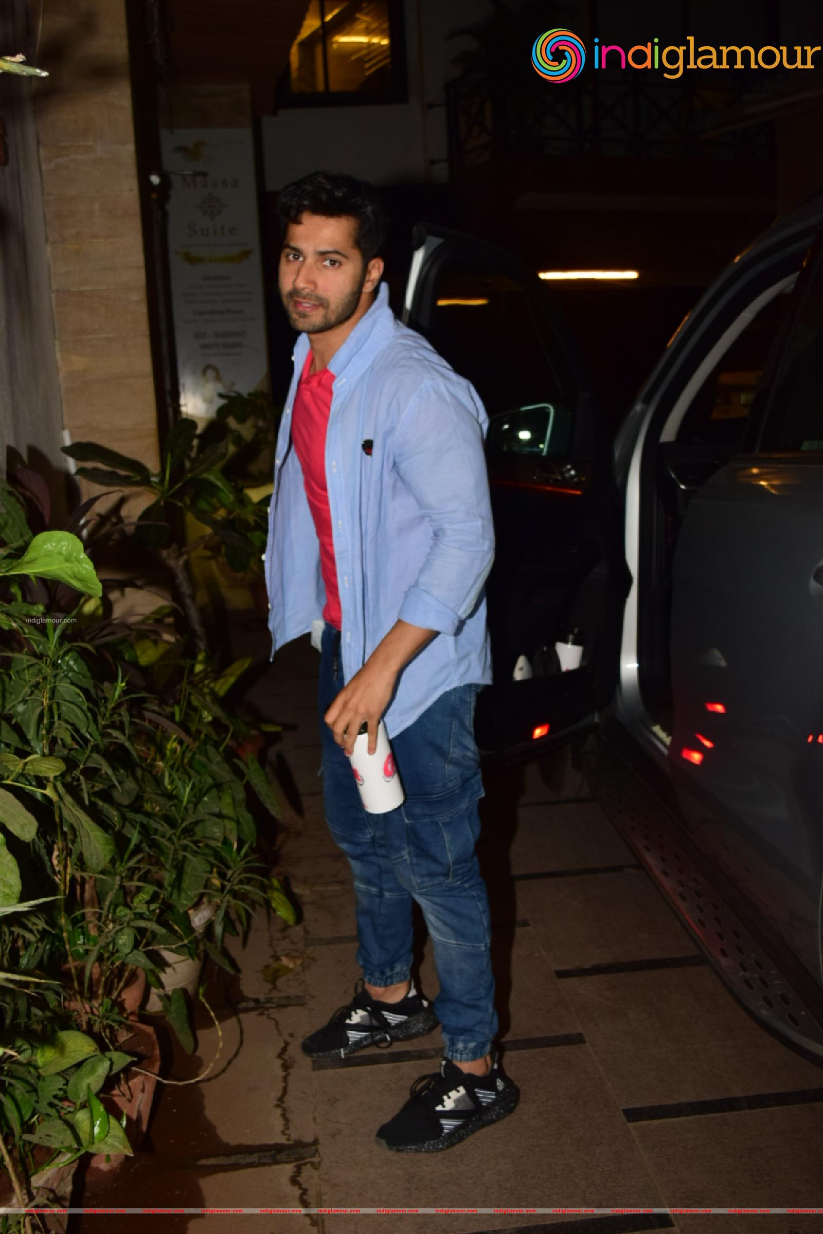 Varun Dhawan Actor hd photo