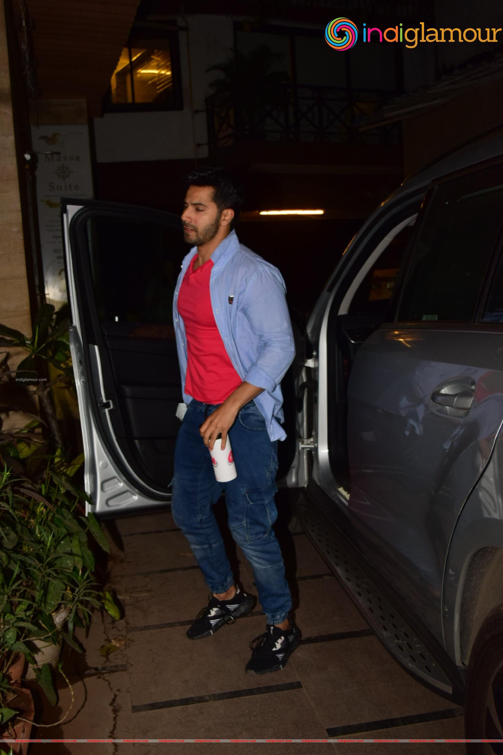 Varun Dhawan Actor hd photo