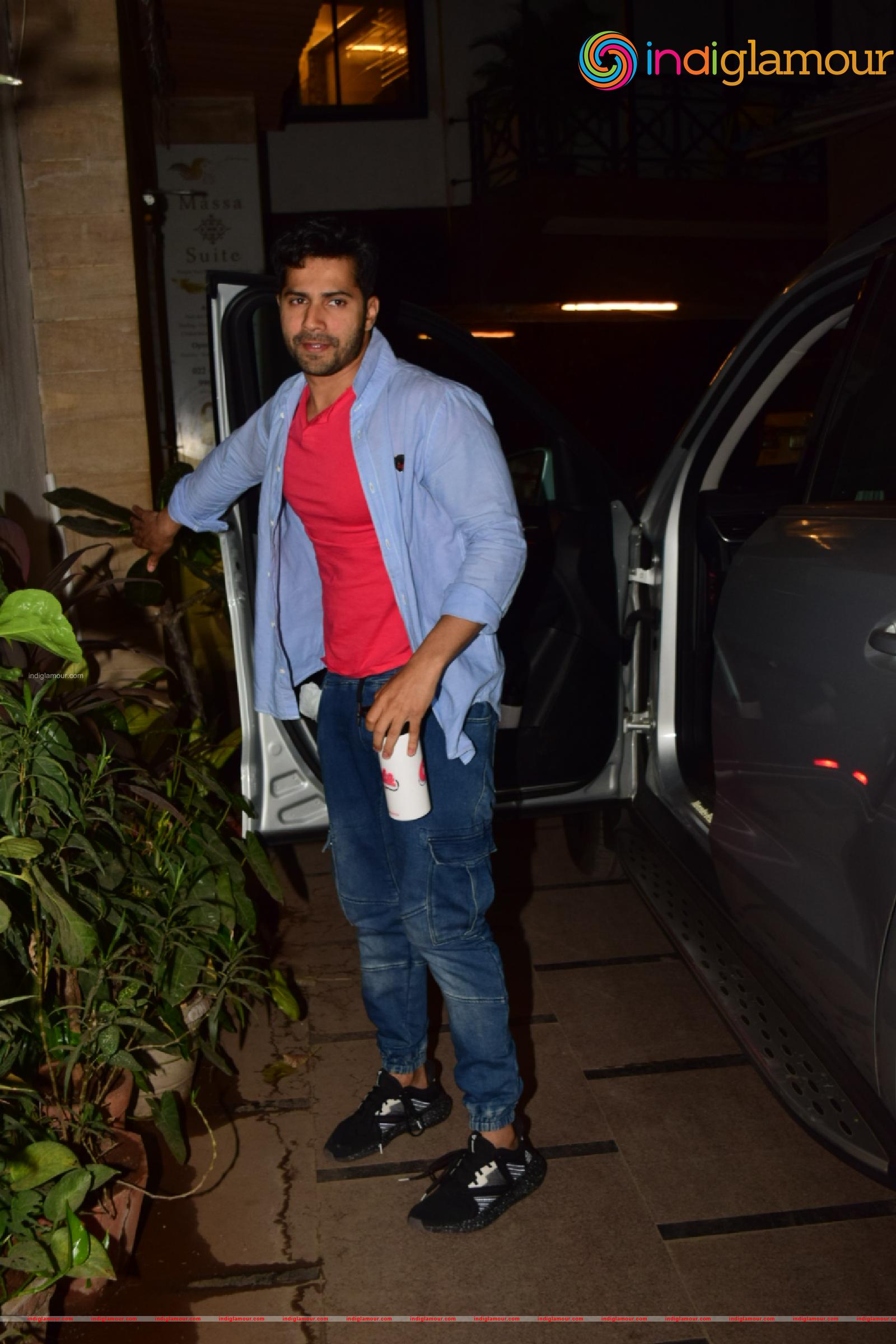 Varun Dhawan Actor hd photo