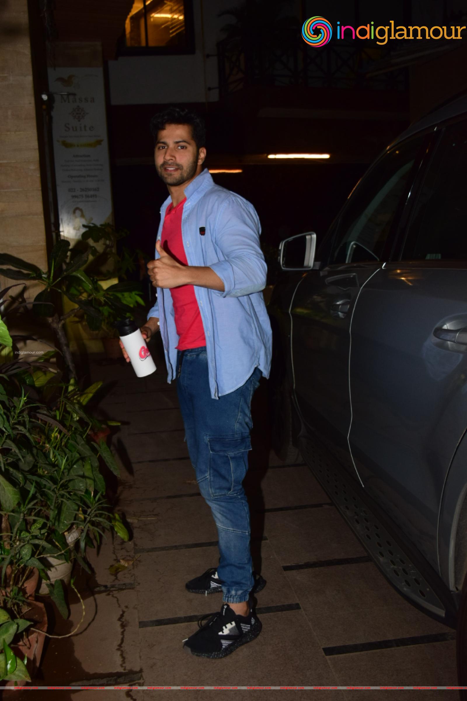 Varun Dhawan Actor hd photo