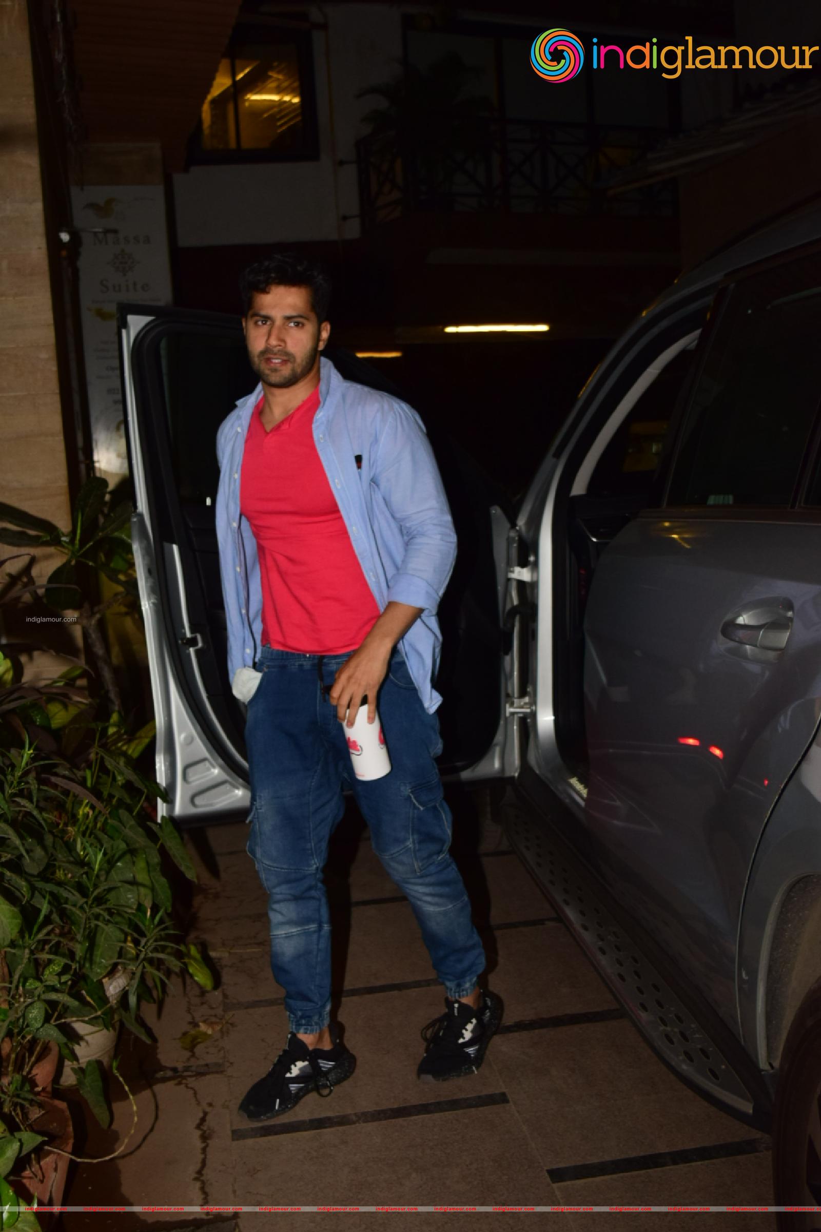 Varun Dhawan Actor hd photo