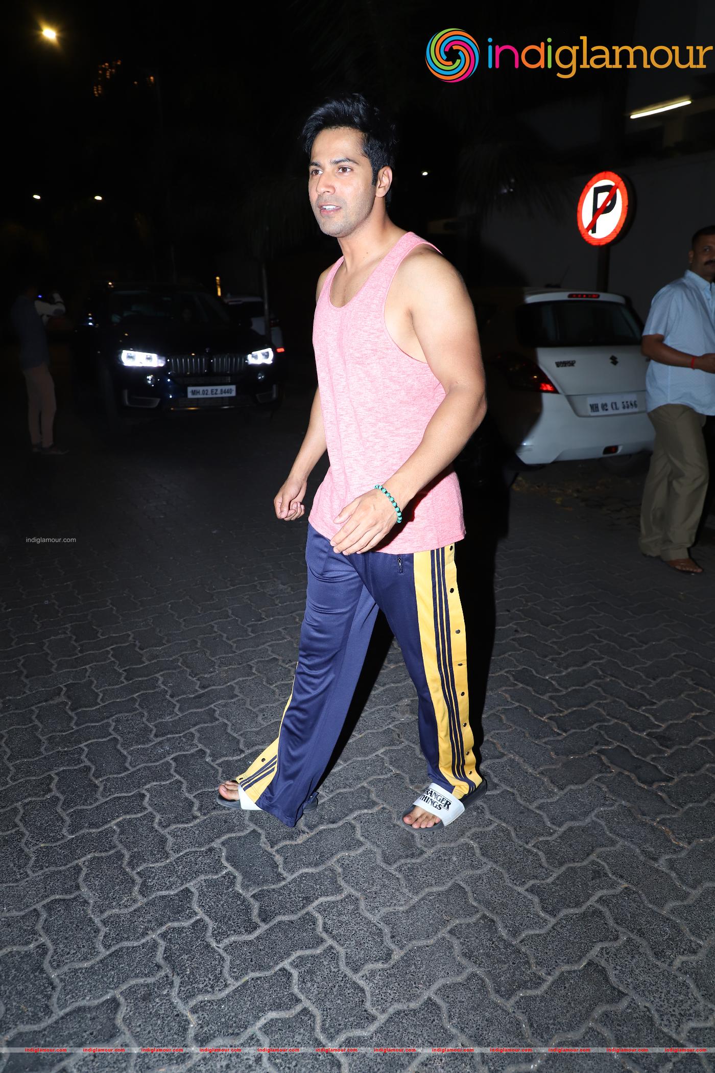 Varun Dhawan Actor hd photo