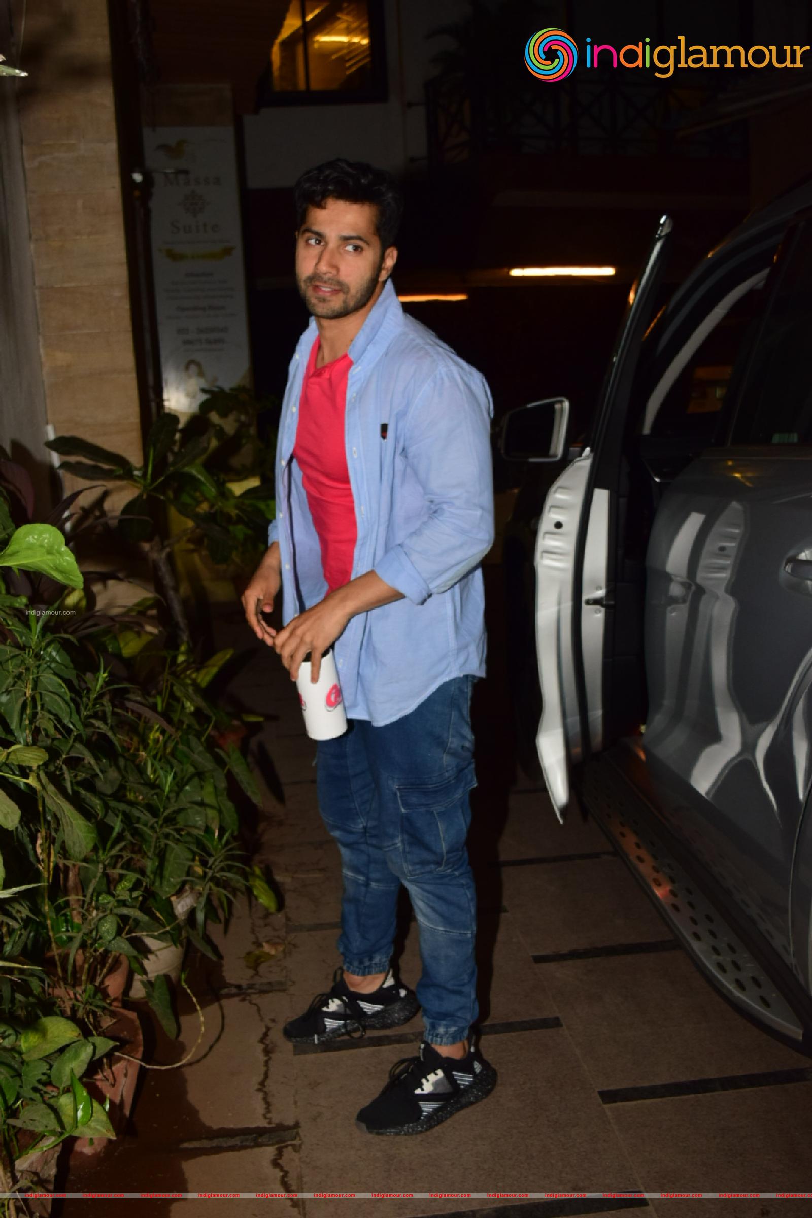 Varun Dhawan Actor hd photo
