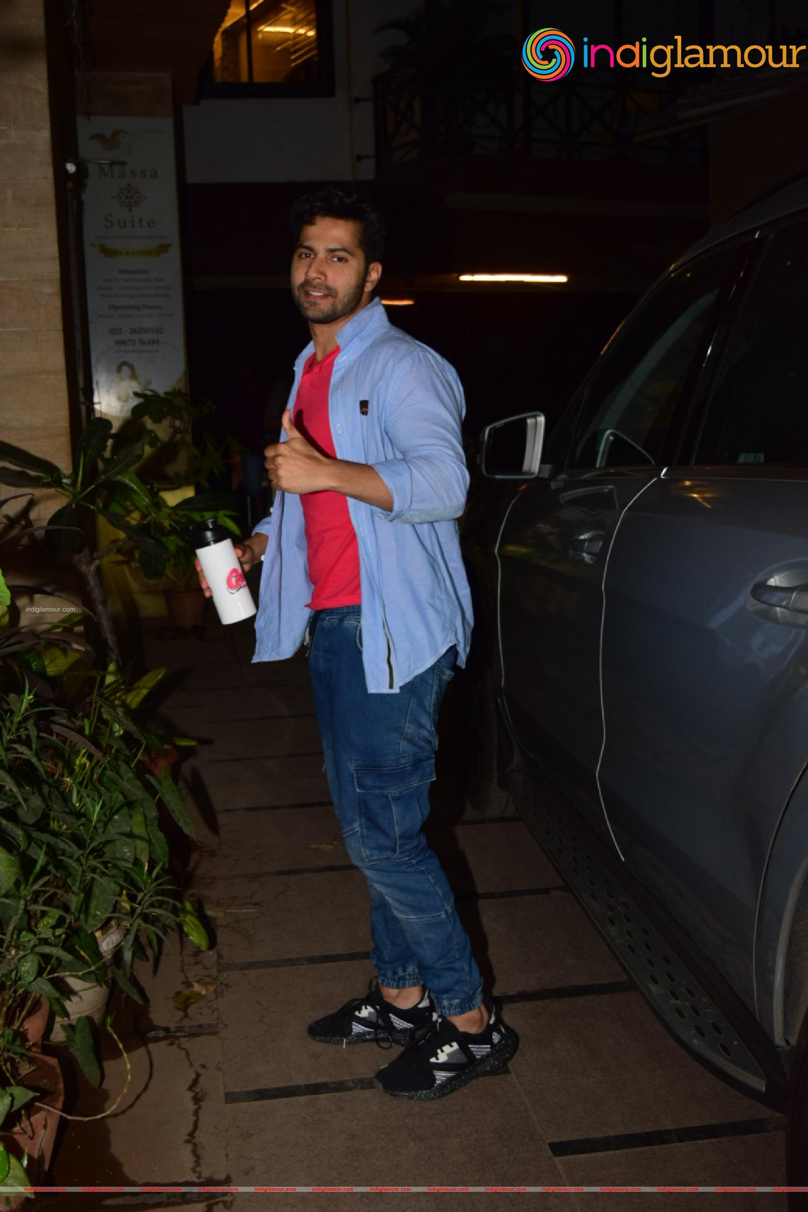 Varun Dhawan Actor hd photo