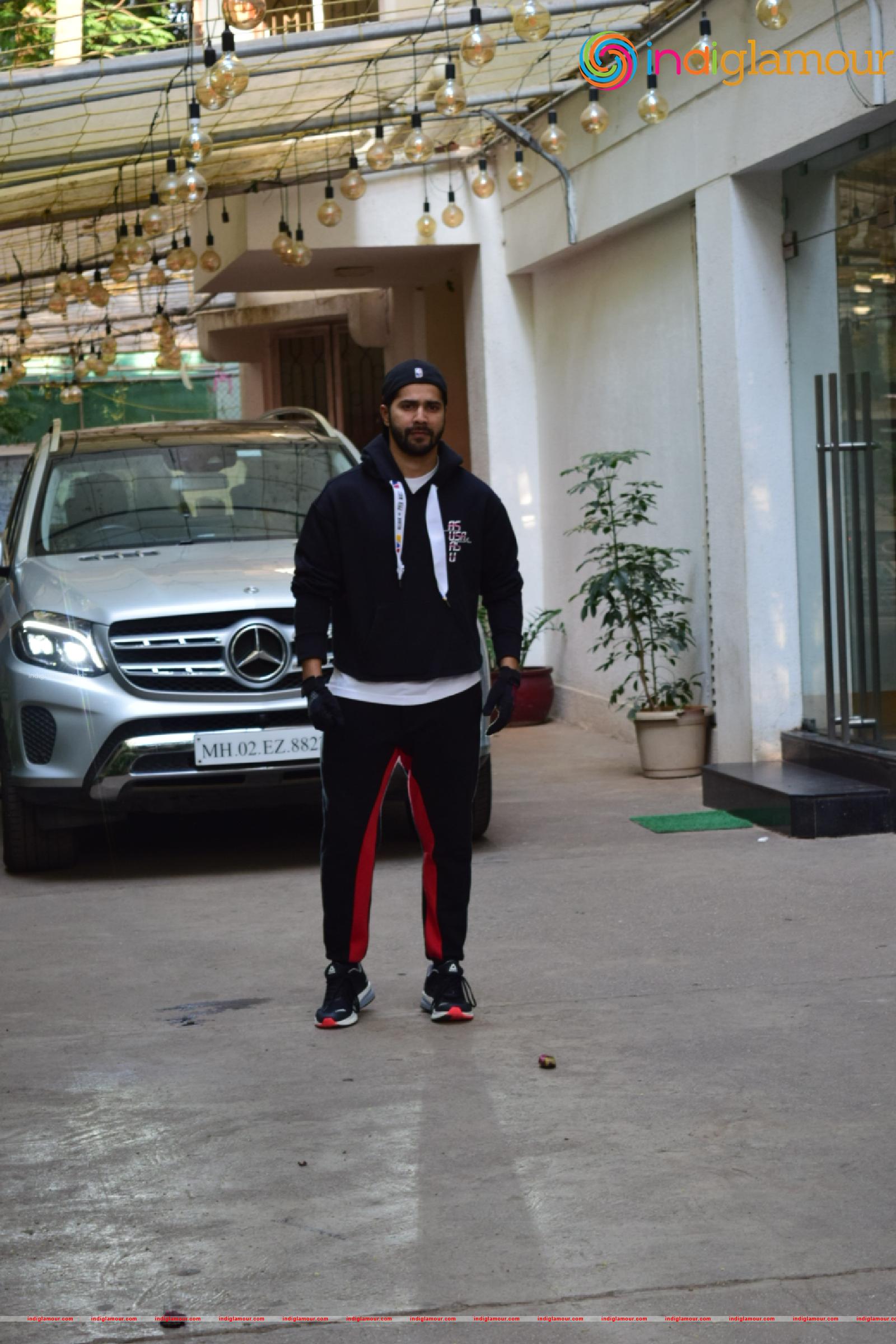 Varun Dhawan Actor hd photo
