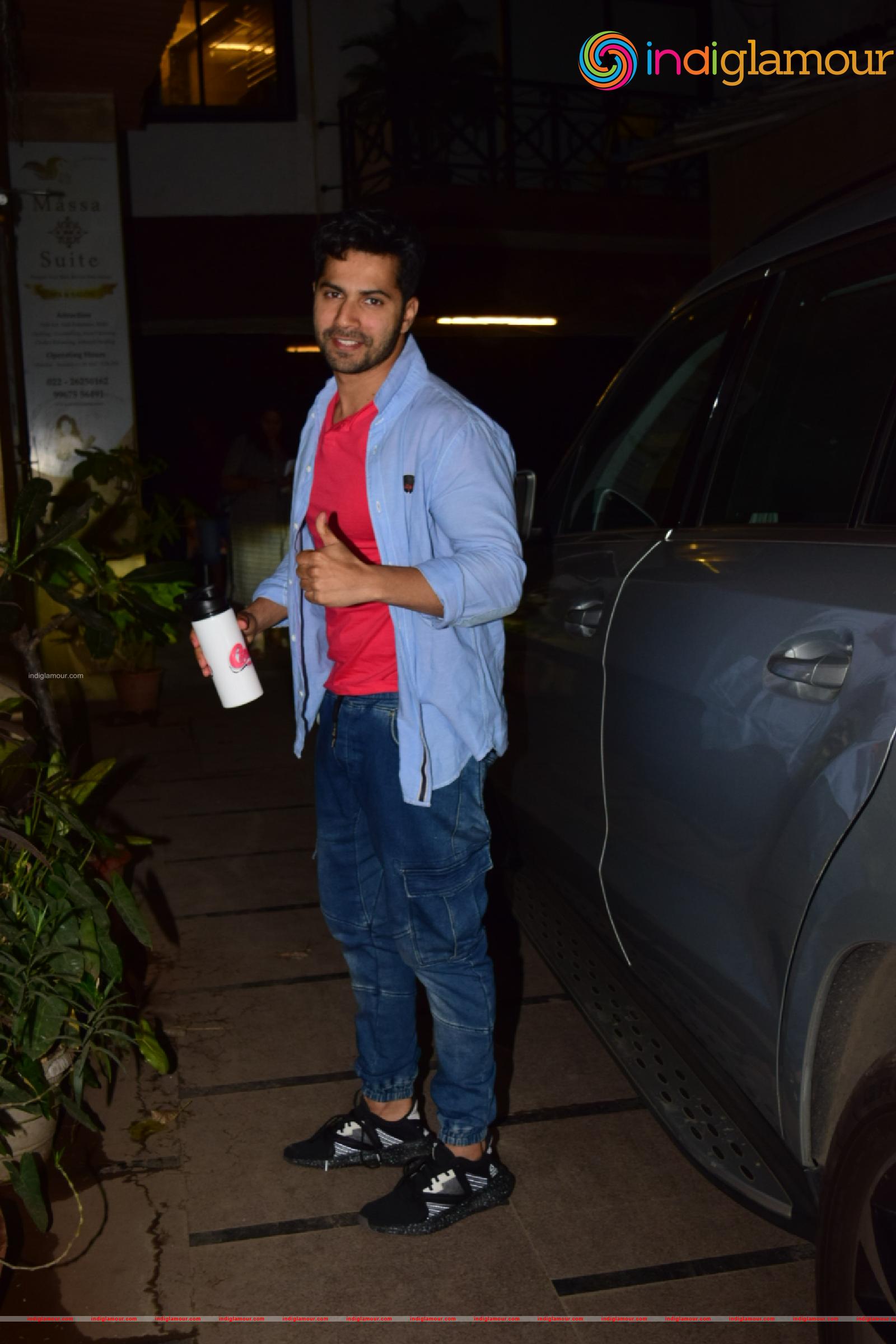 Varun Dhawan Actor hd photo