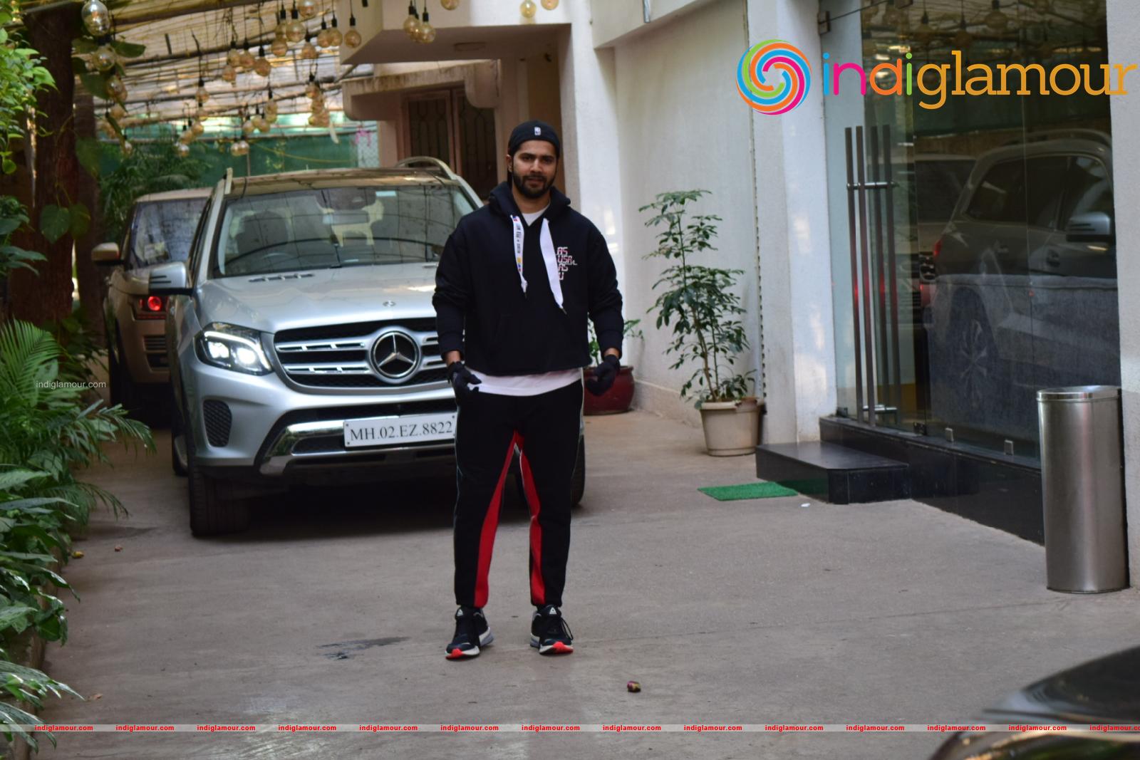 Varun Dhawan Actor hd photo