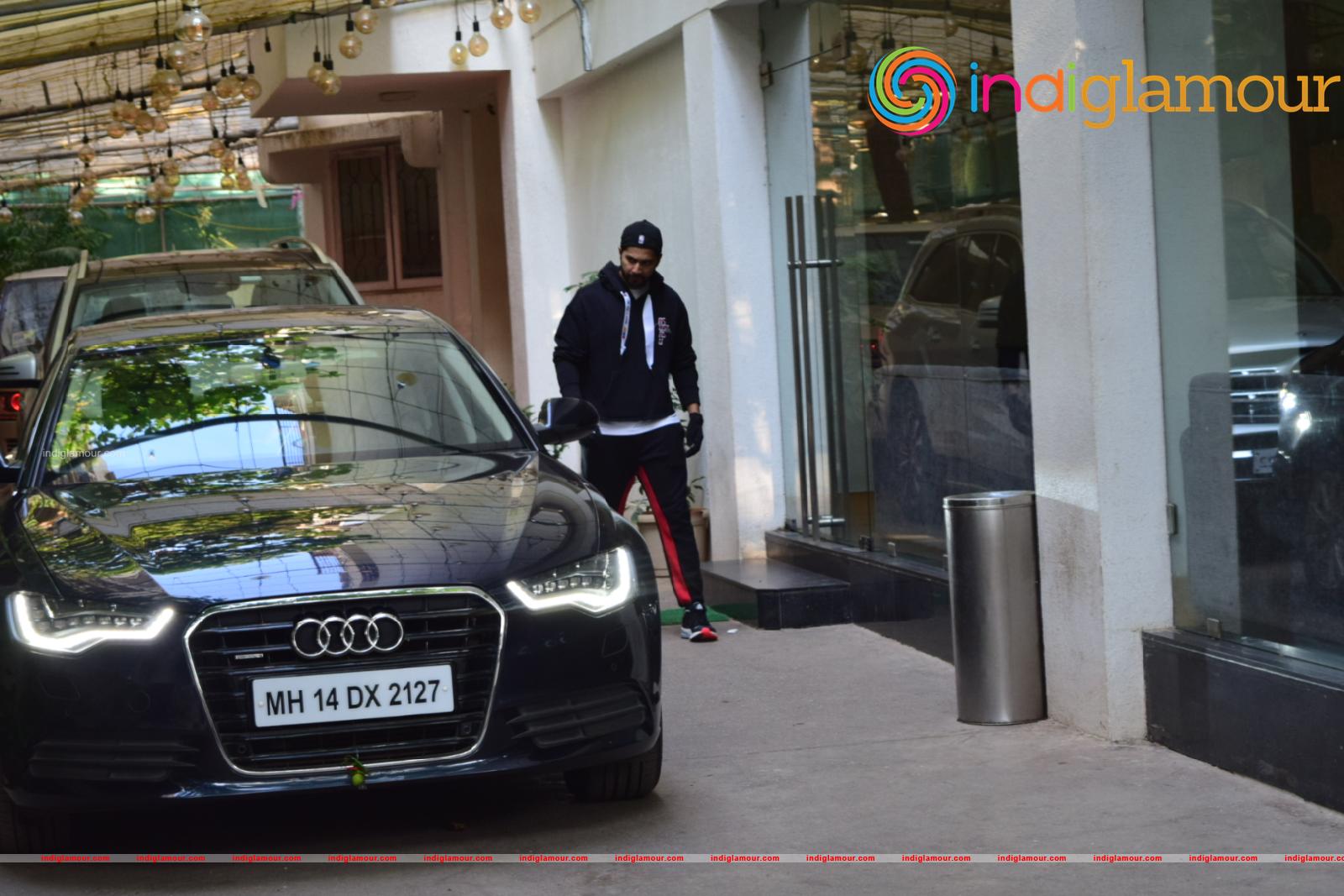 Varun Dhawan Actor hd photo