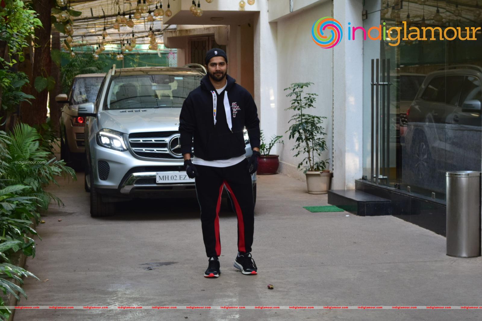 Varun Dhawan Actor hd photo