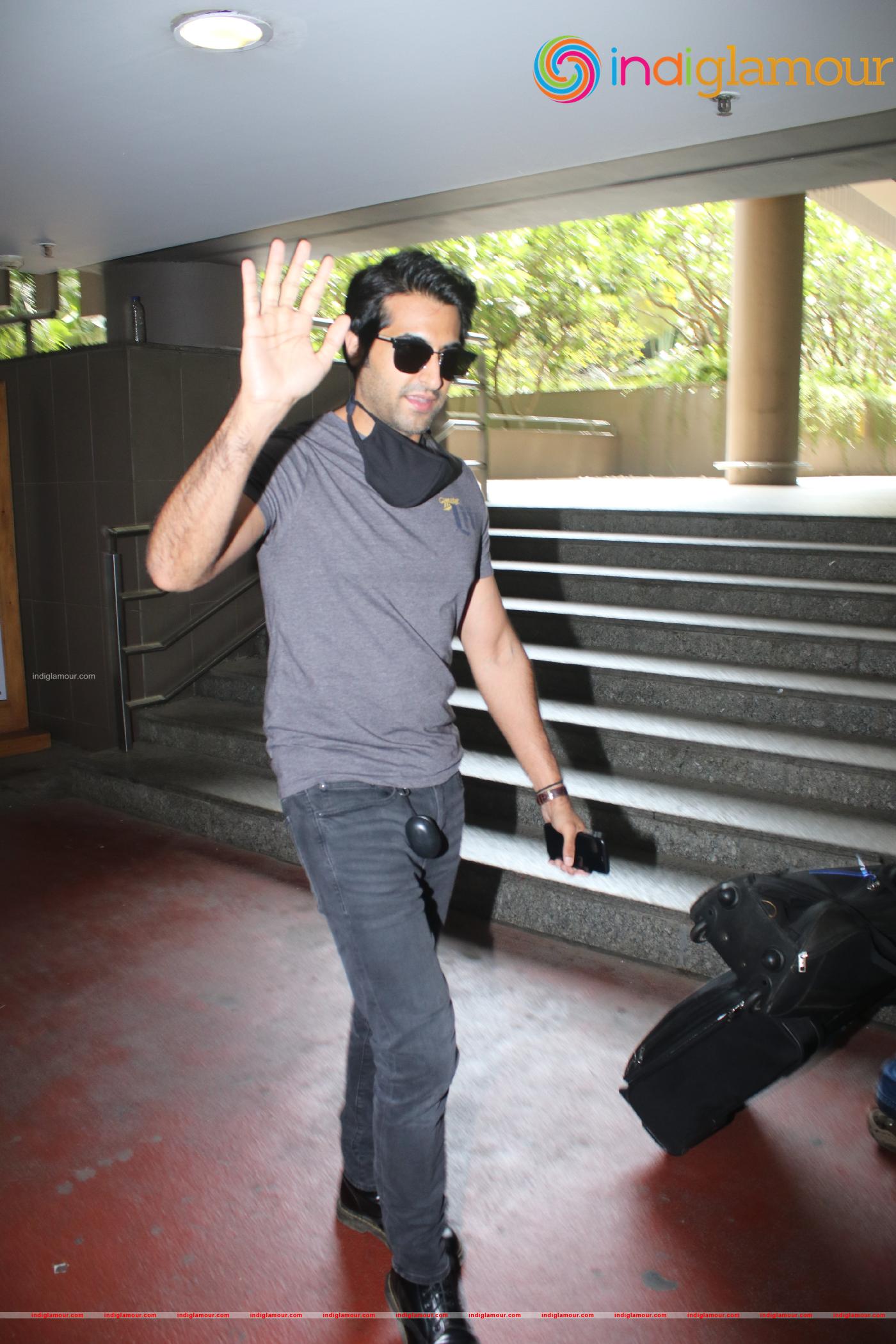 Akshay Oberoi Actor hd photo