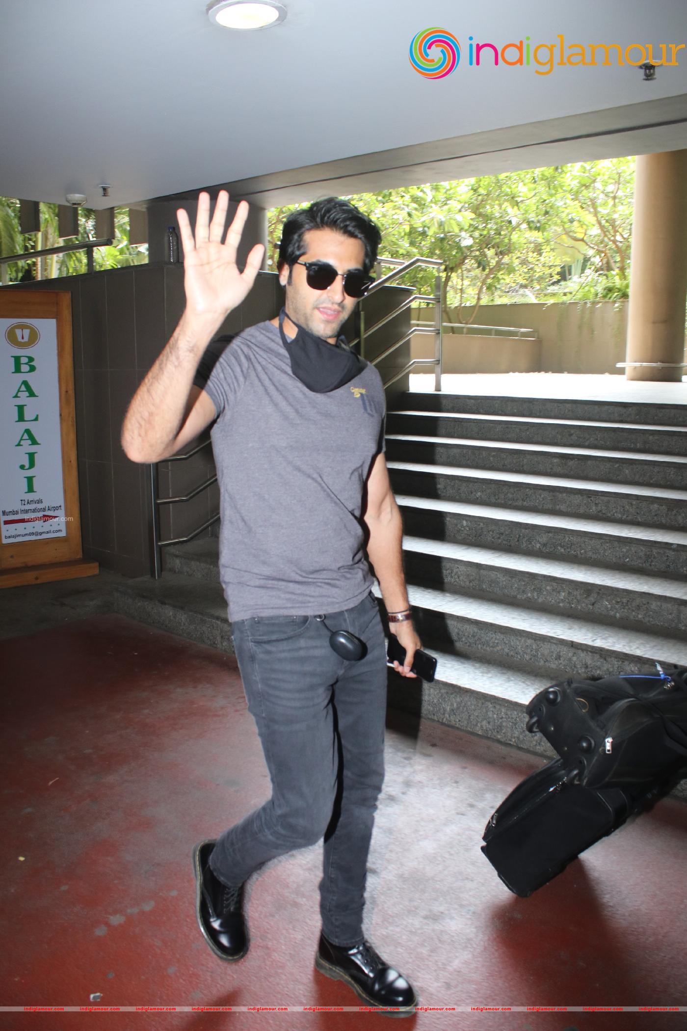 Akshay Oberoi Actor hd photo