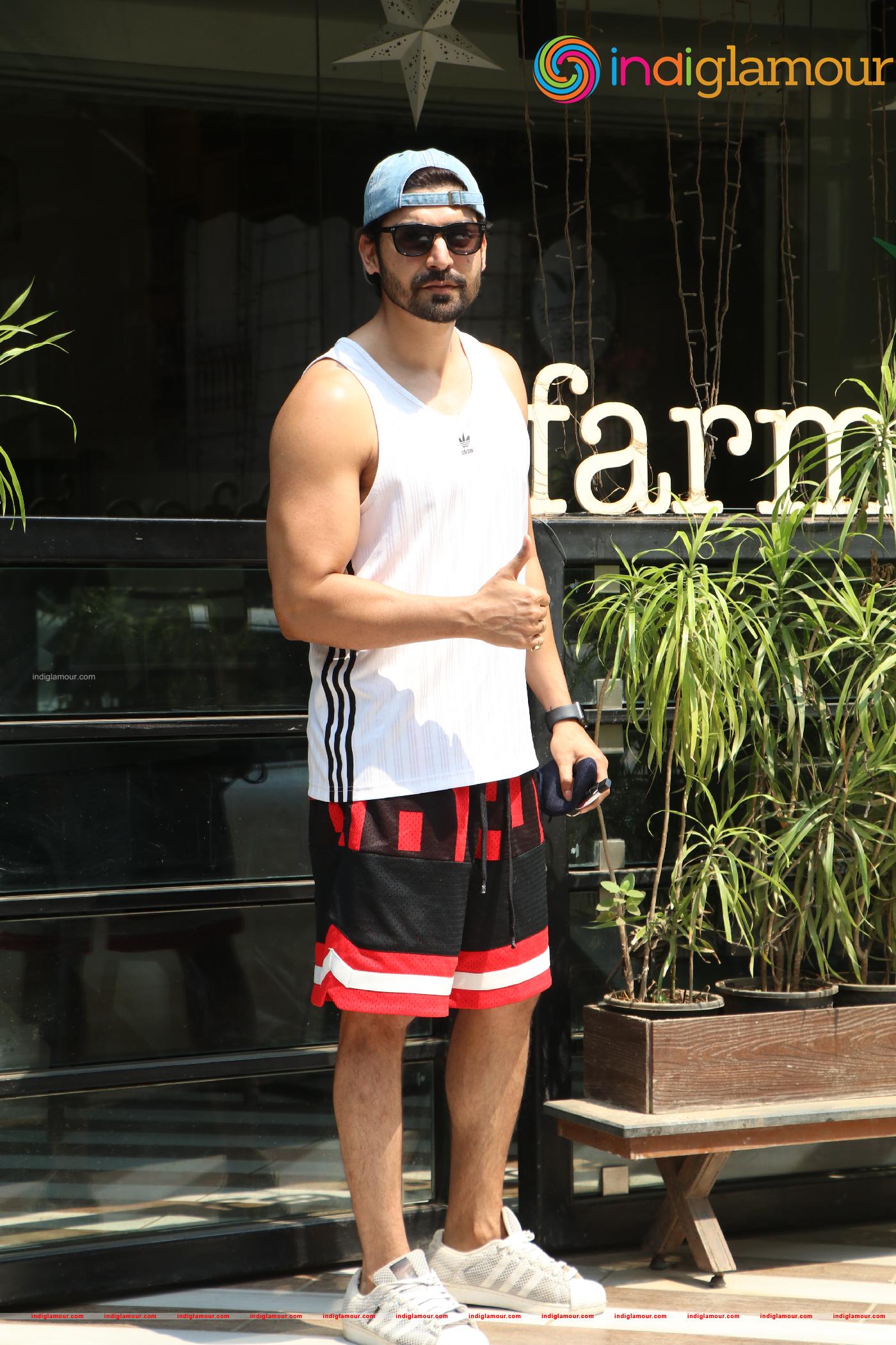 Gurmeet Choudhary Actor hd photo