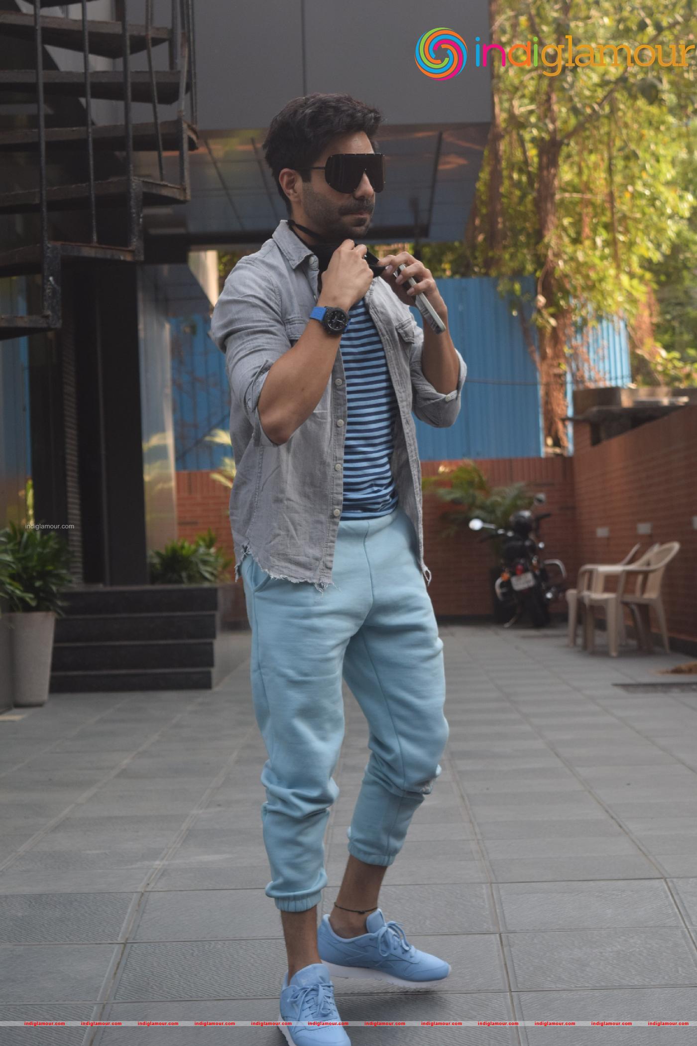 Aparshakti Khurana Actor hd photo