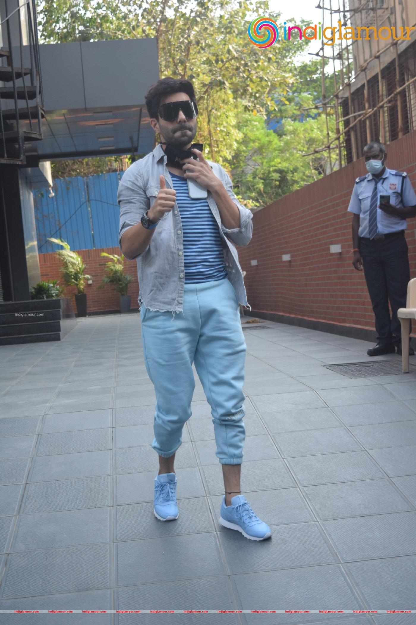 Aparshakti Khurana Actor hd photo