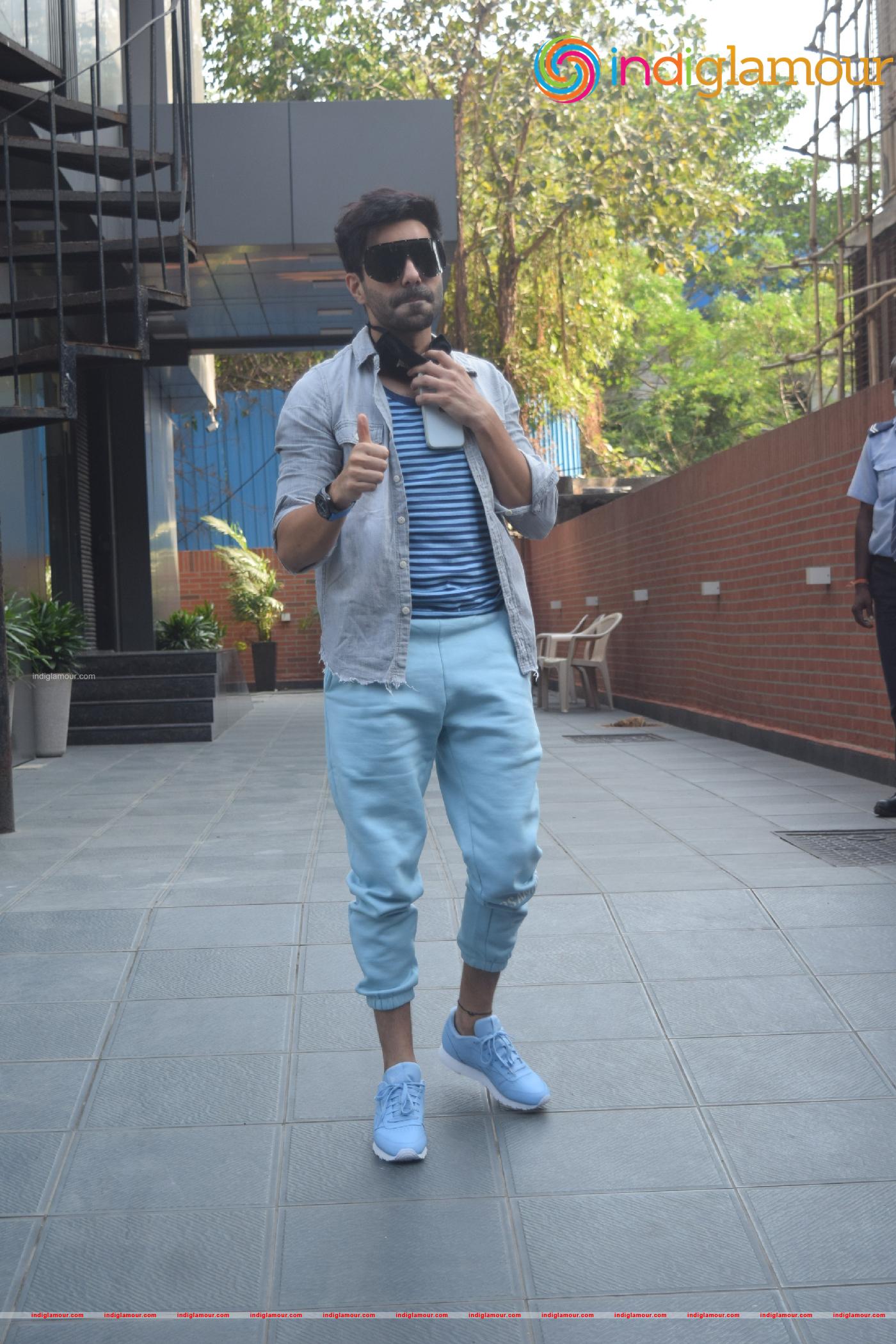Aparshakti Khurana Actor hd photo
