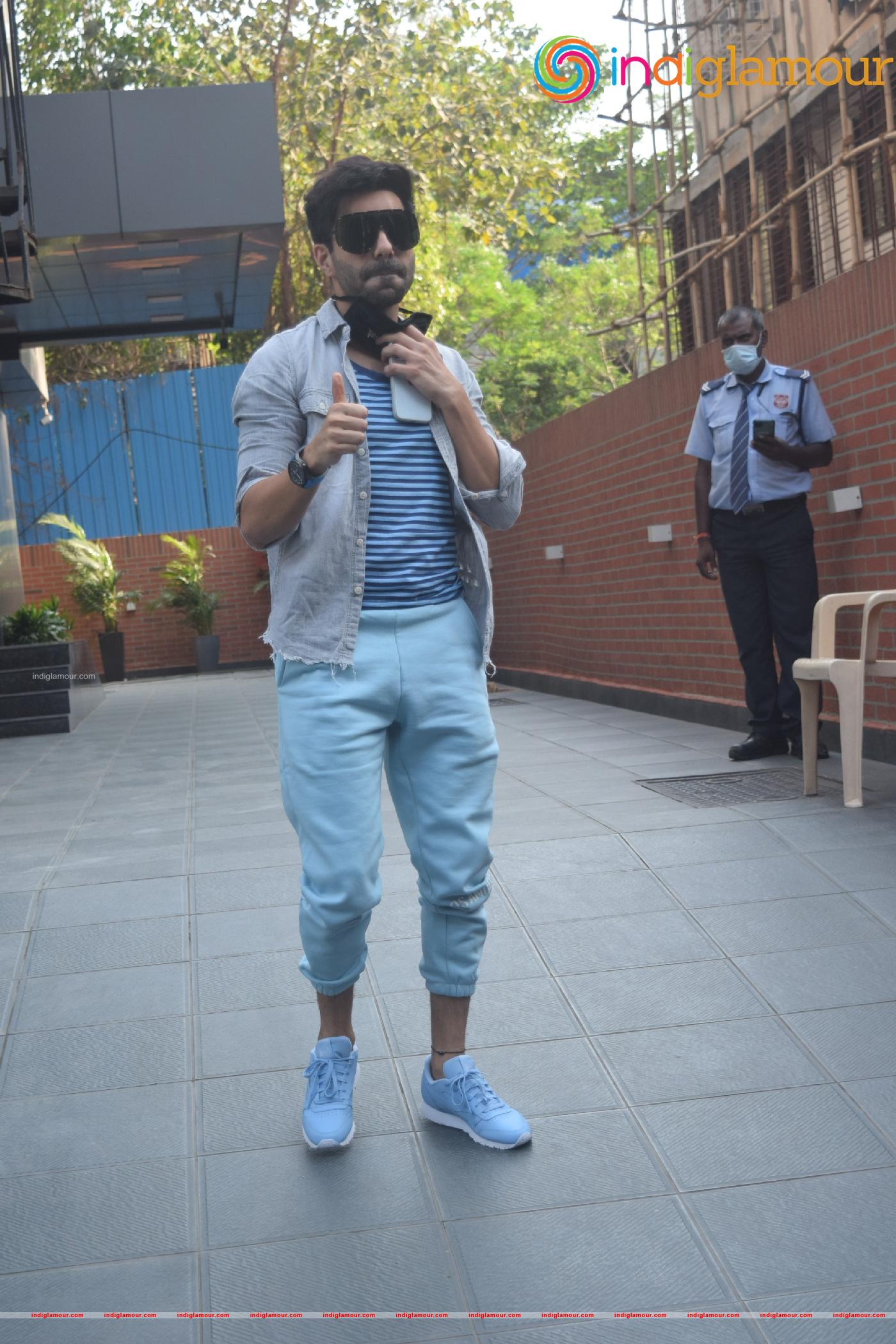 Aparshakti Khurana Actor hd photo