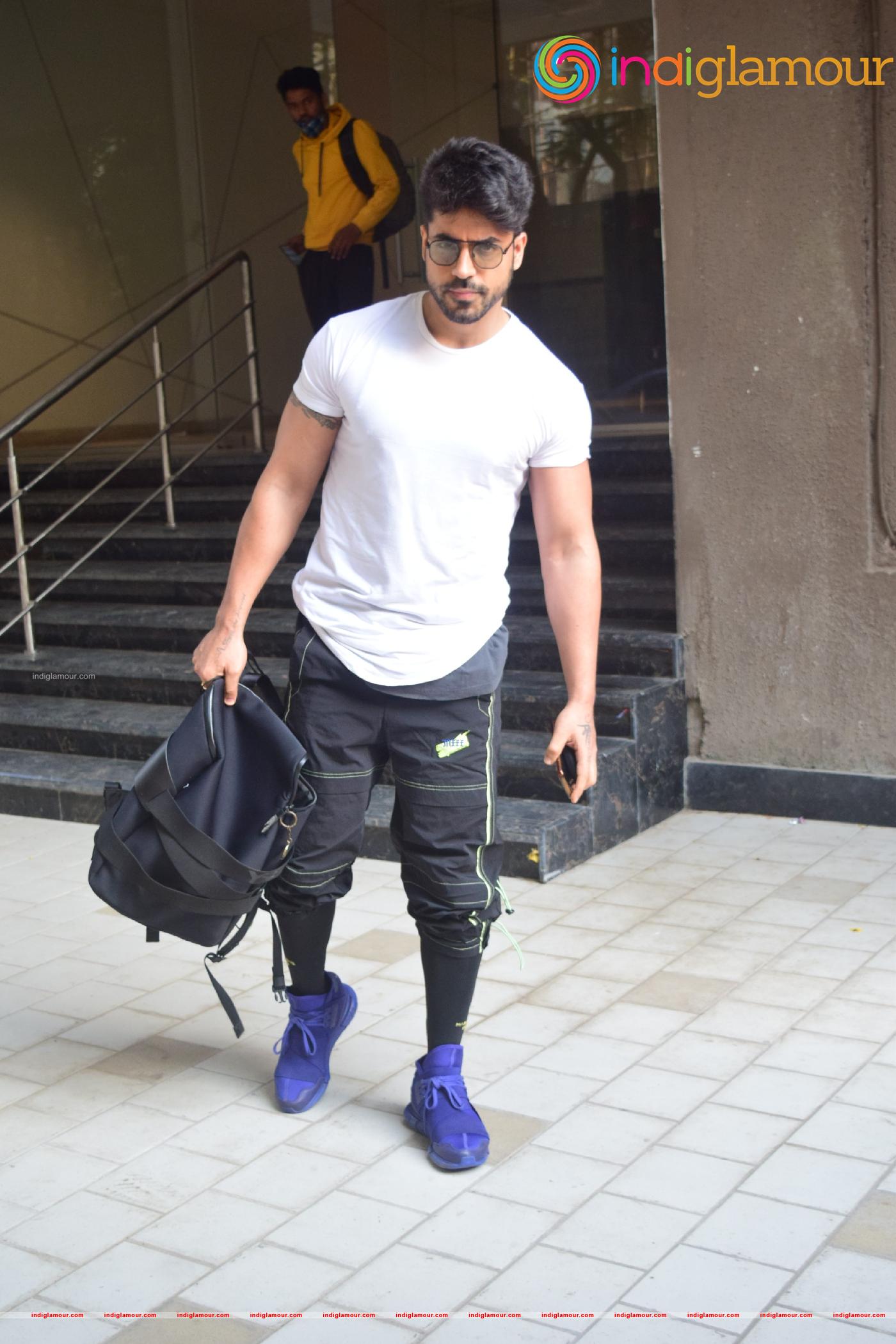 Gautam Gulati Actor hd photo