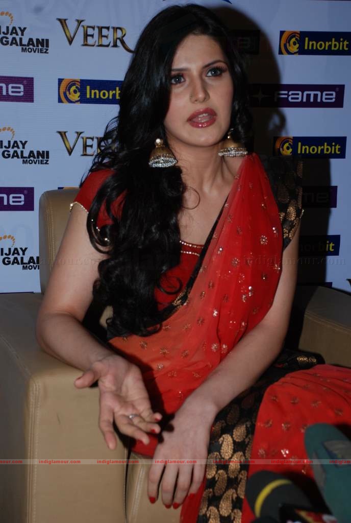 Zarine Khan Actress hd photo