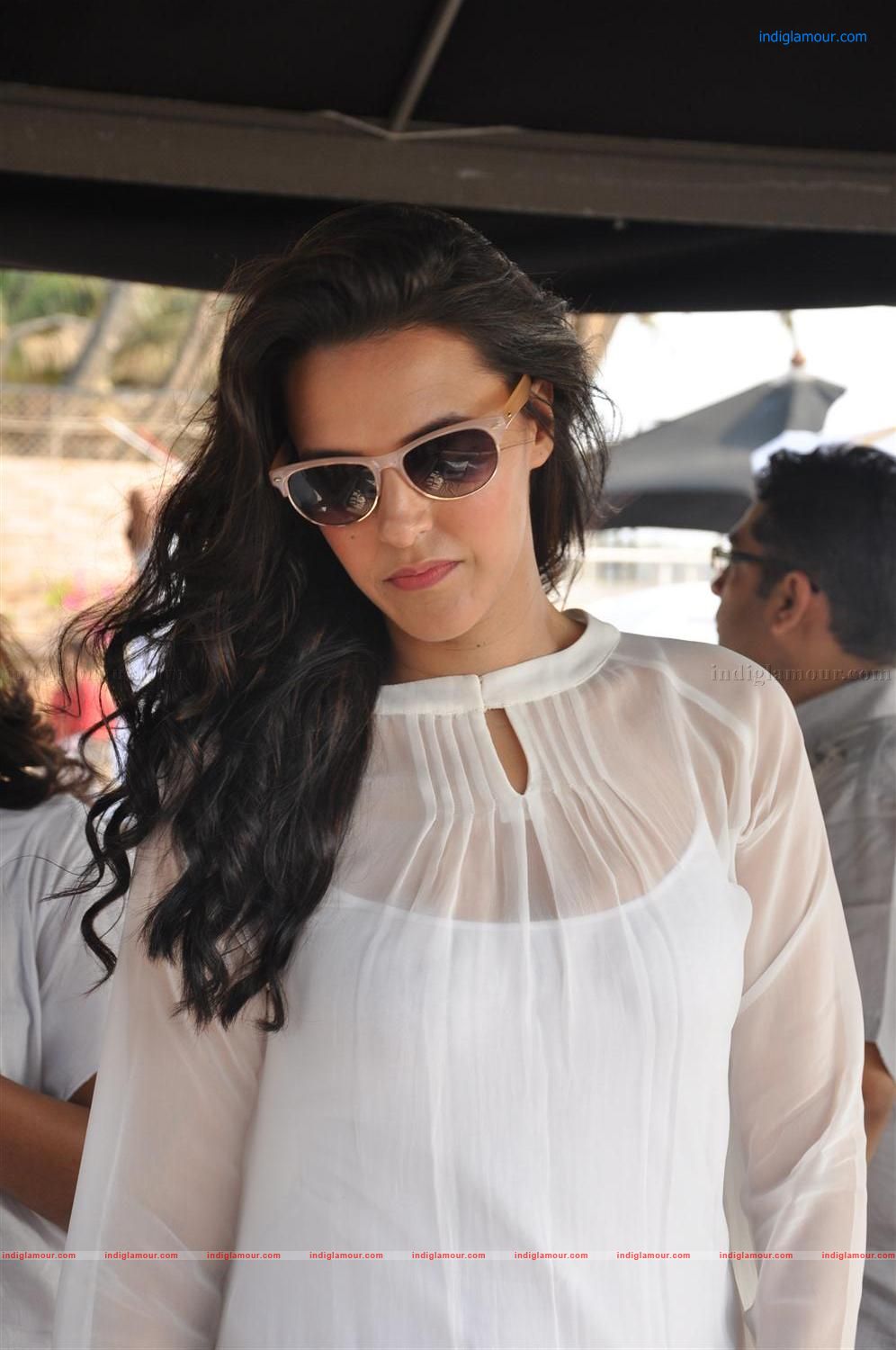 Neha Dhupia Actress hd photo