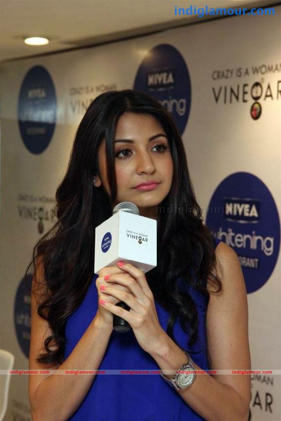 Anushka Sharma Actress hd photo