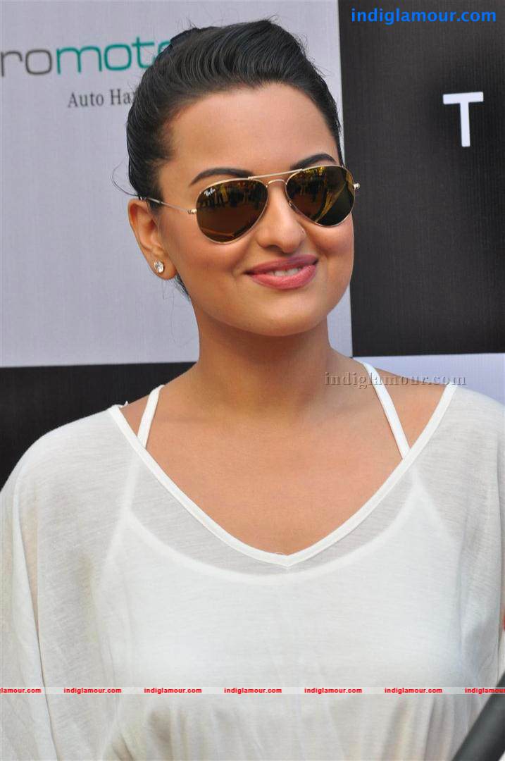 Sonakshi Sinha Actress hd photo