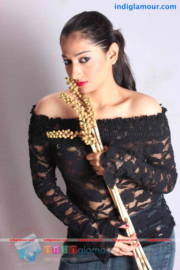 Niharika Sharma Actress hd photo